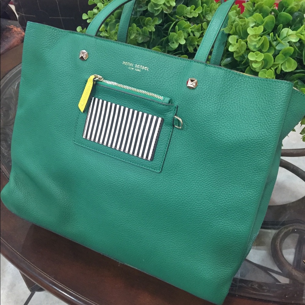 Henri Bendel Influencer Tote